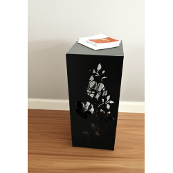 Mesa de arrime calada rosas negro