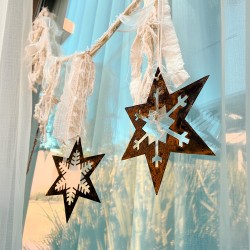 Estrella frosty figura colgante navidad 16cm. - 1