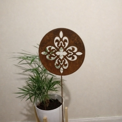 Pincho tutor flor 4 puntas chapa oxido - 1