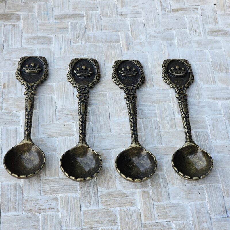 Cucharita redonda corona bronce x2